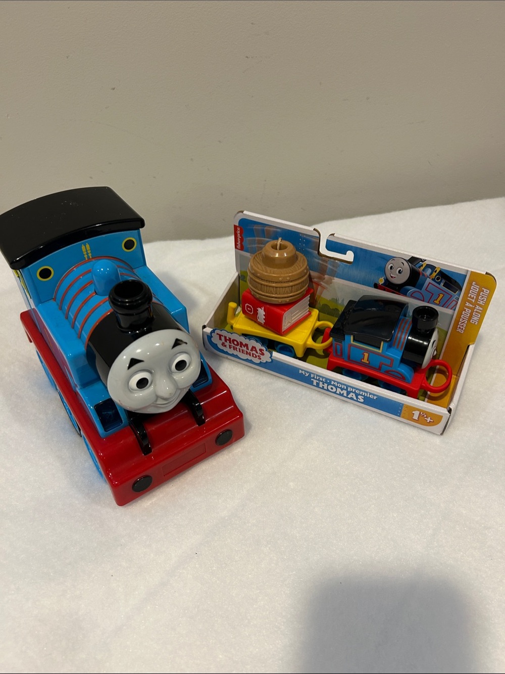 Thomas & Friends Bright Blue and Red Thomas Engine Toy Set
